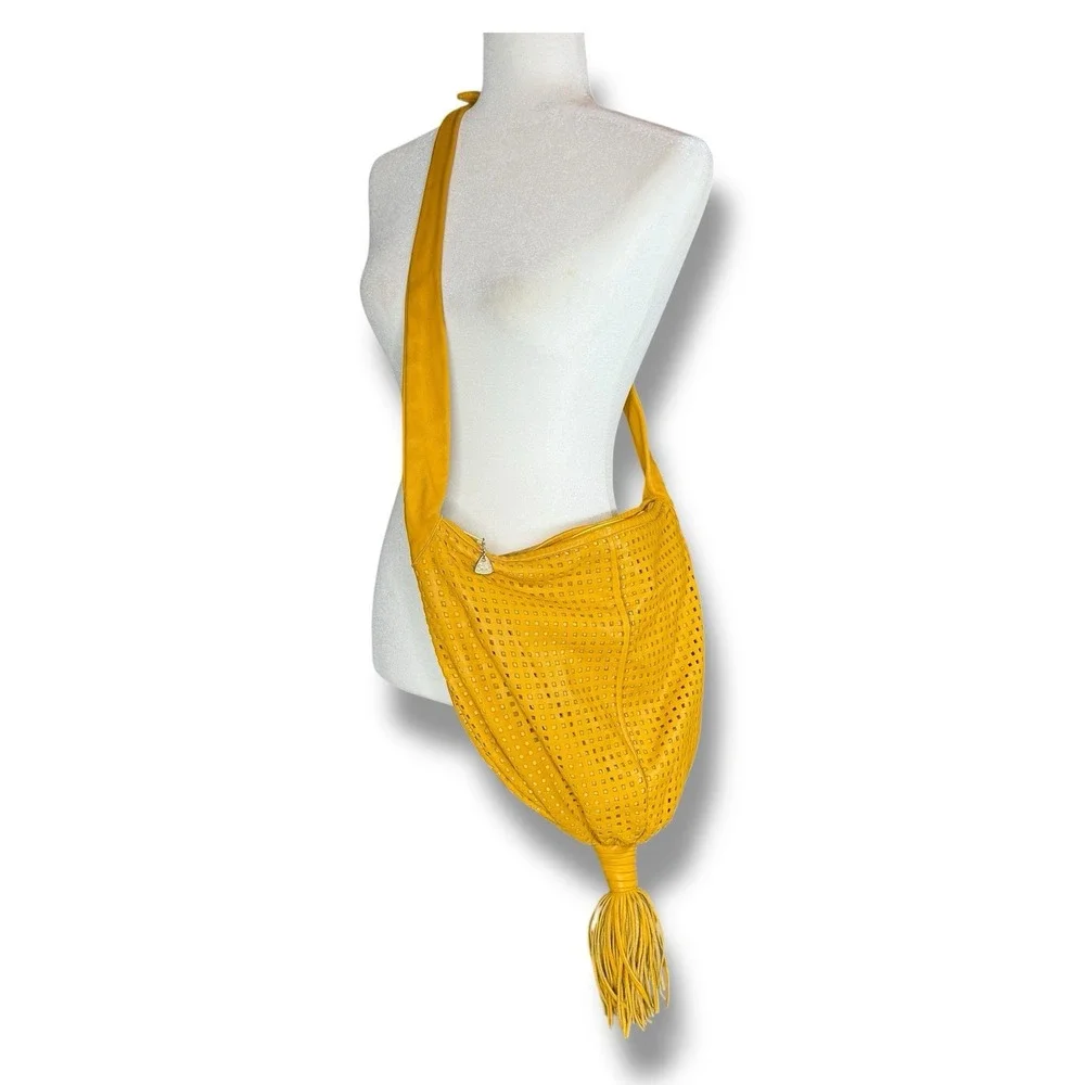 Vintage Retro 1980s Brio! Leather Bag Slouchy Hobo Woven Balloon‎ Purse Yellow